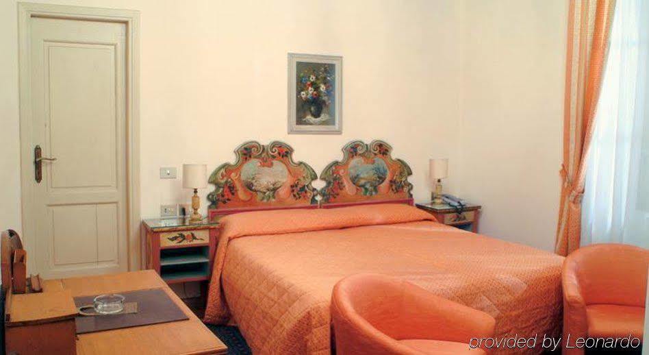 Hotel Villa Le Rondini Florencia Habitación foto