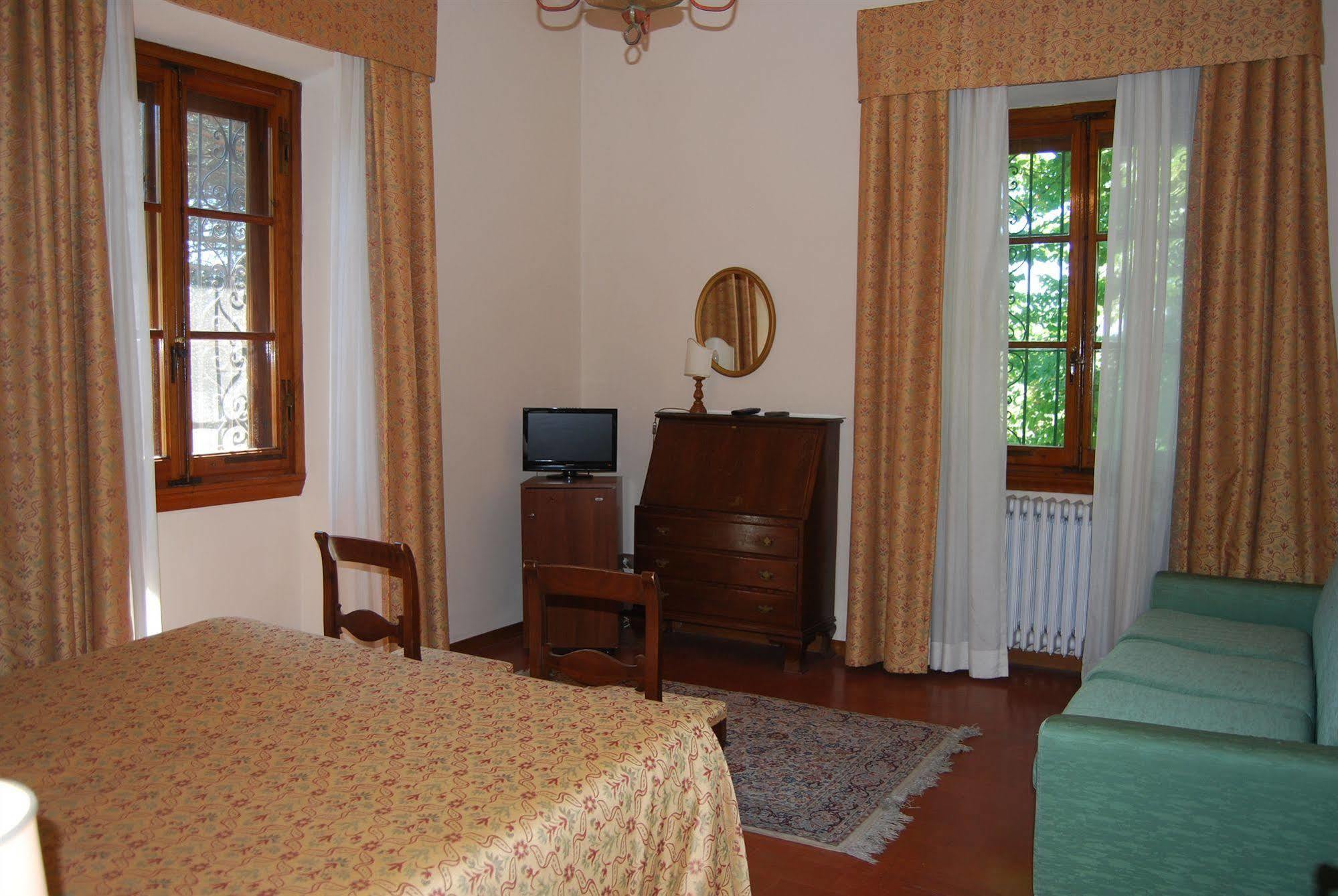 Hotel Villa Le Rondini Florencia Exterior foto