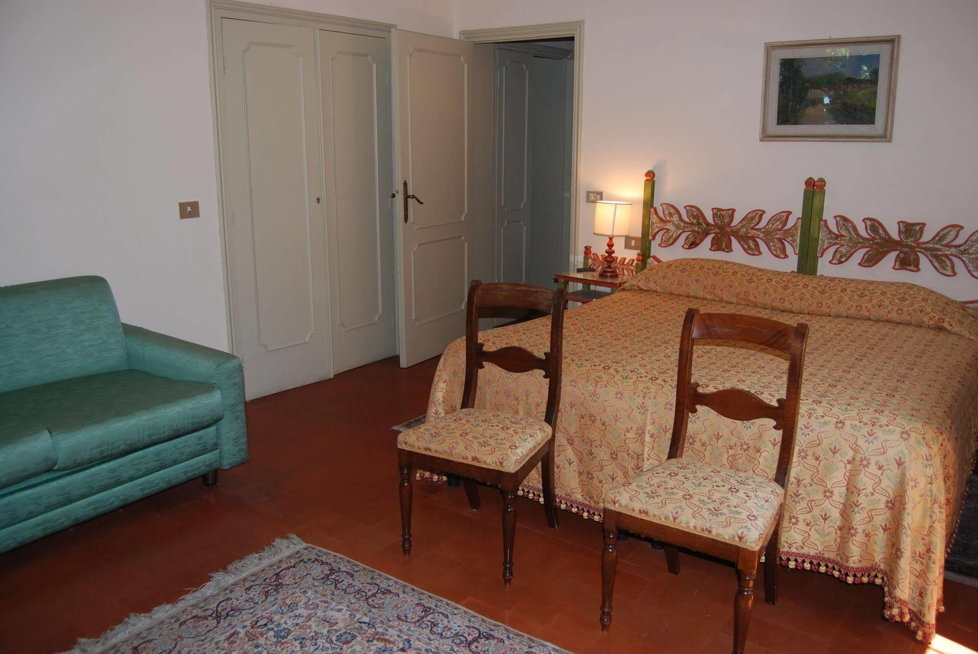 Hotel Villa Le Rondini Florencia Exterior foto