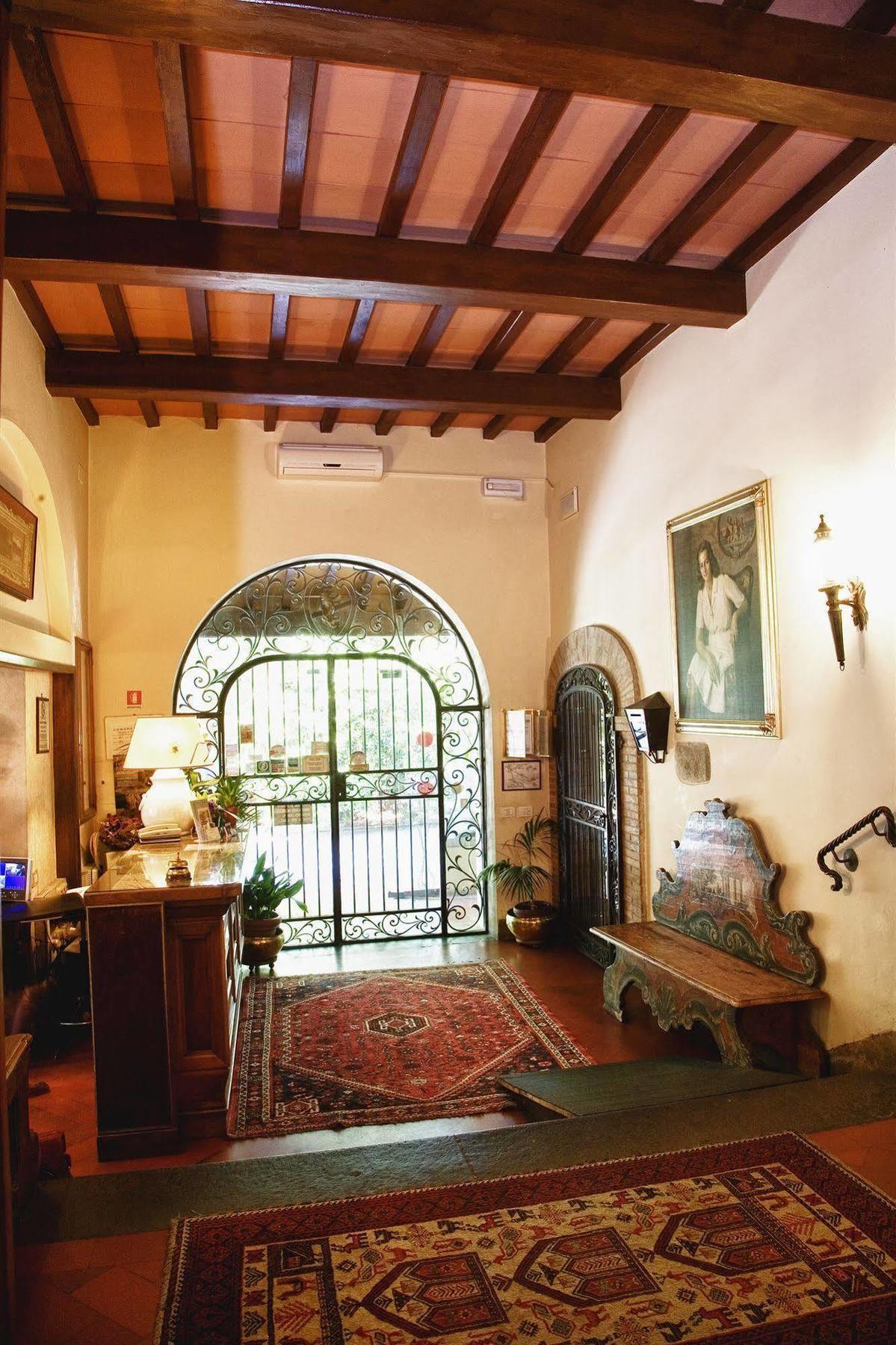 Hotel Villa Le Rondini Florencia Exterior foto