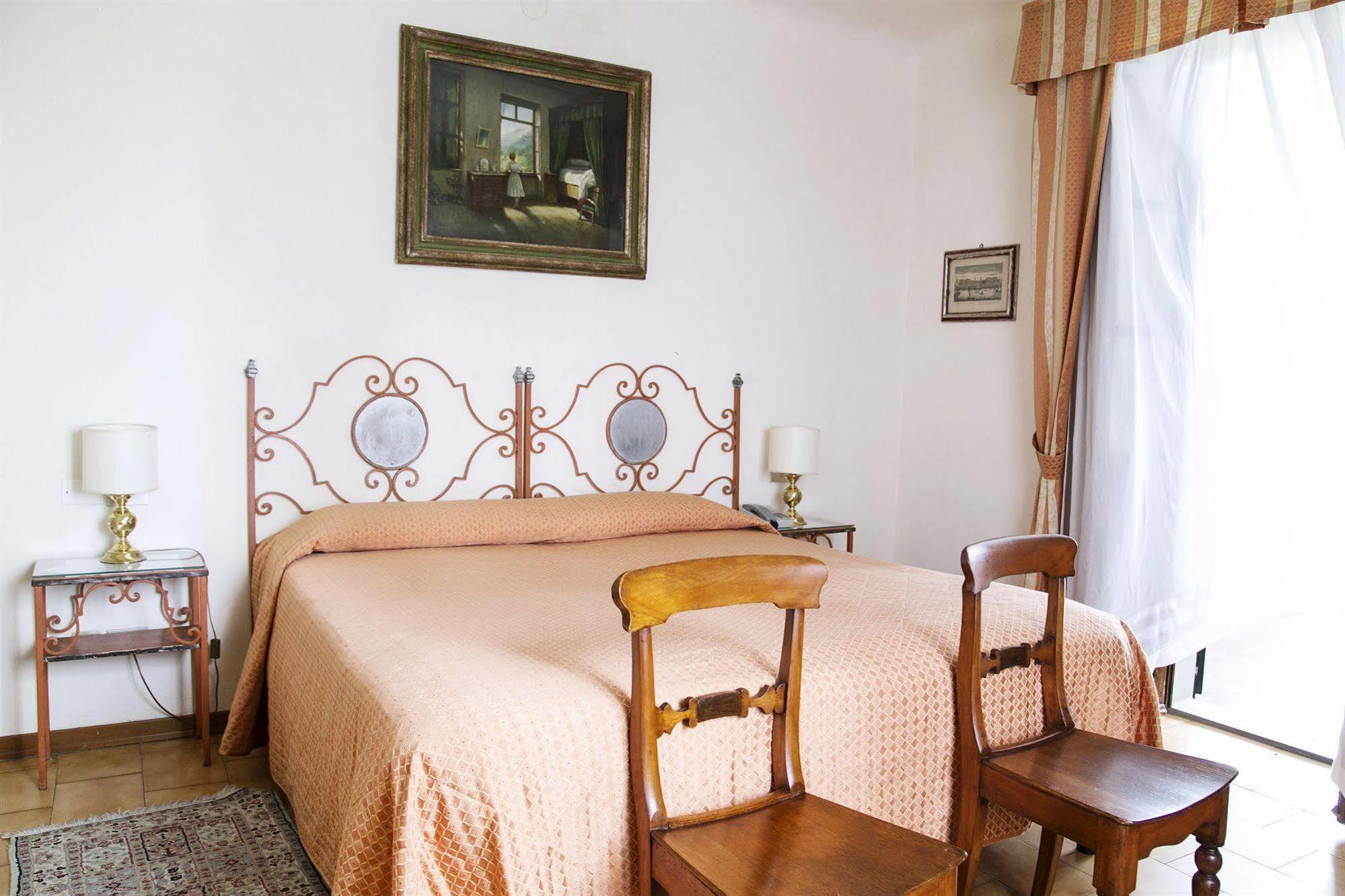 Hotel Villa Le Rondini Florencia Exterior foto