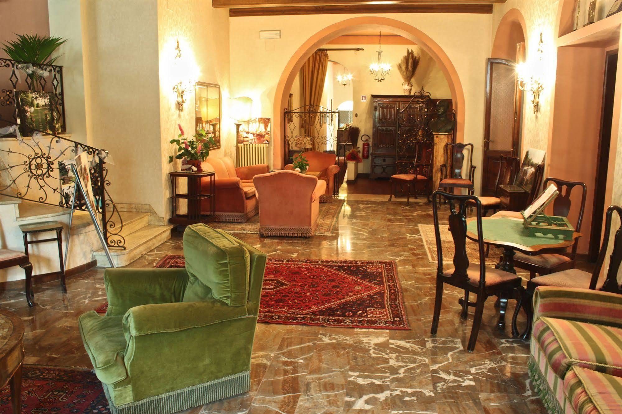 Hotel Villa Le Rondini Florencia Exterior foto